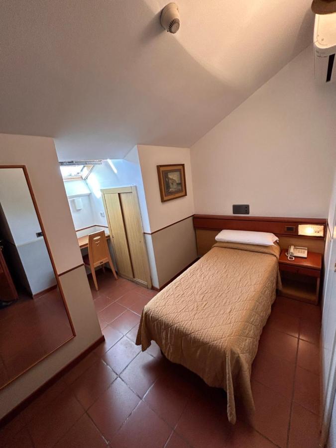 Hotel Aspromonte Milano Eksteriør billede