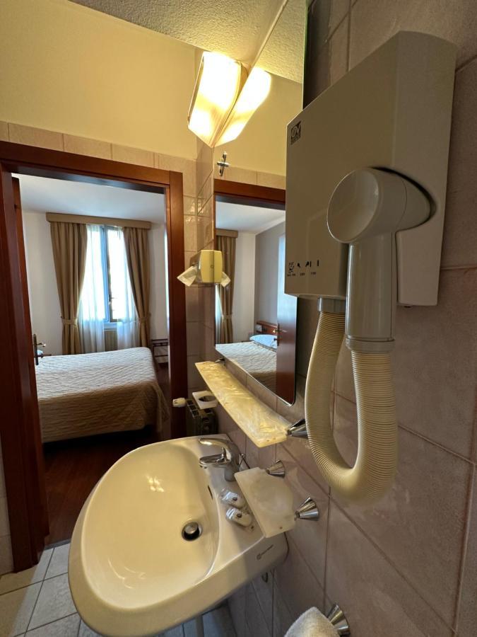 Hotel Aspromonte Milano Eksteriør billede