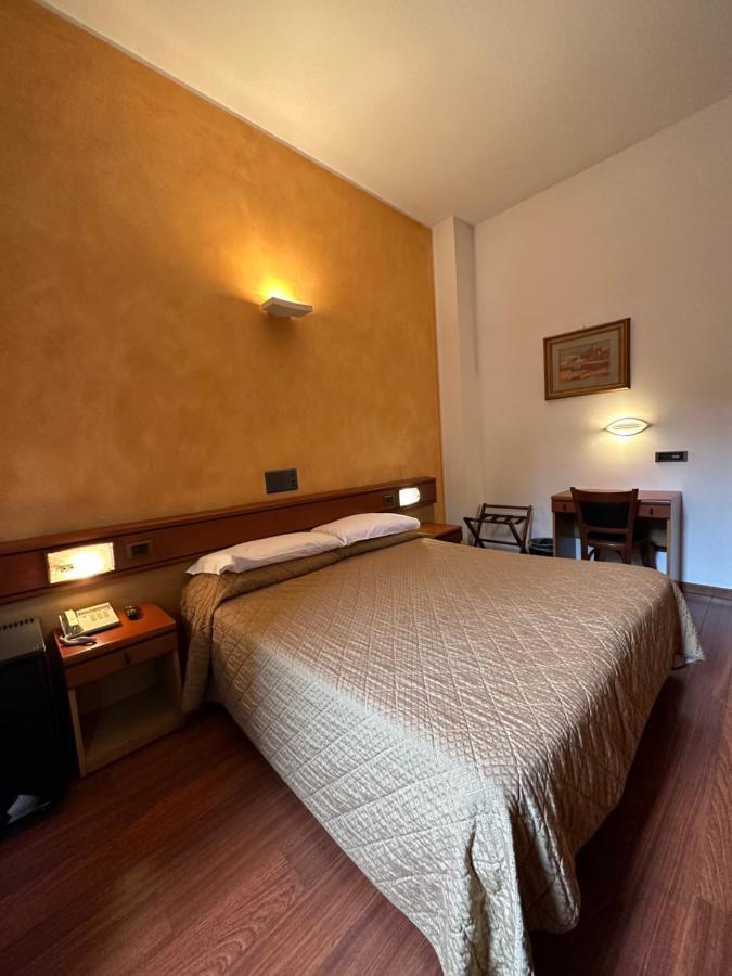 Hotel Aspromonte Milano Eksteriør billede