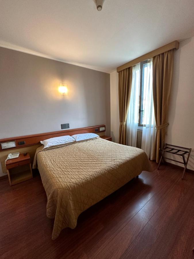 Hotel Aspromonte Milano Eksteriør billede