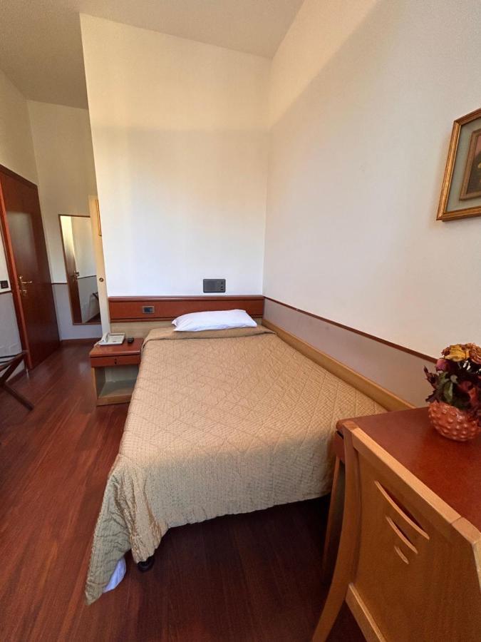 Hotel Aspromonte Milano Eksteriør billede