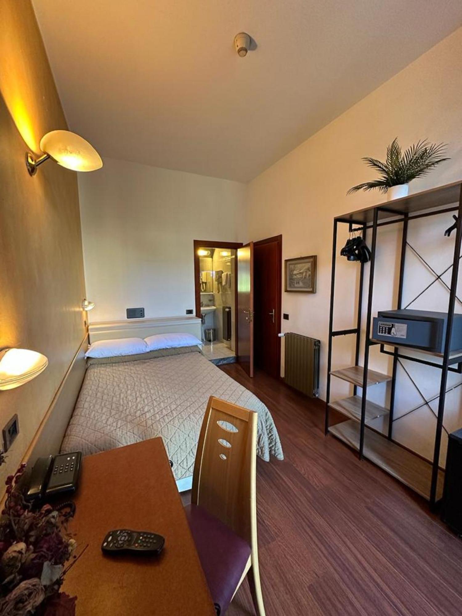 Hotel Aspromonte Milano Eksteriør billede